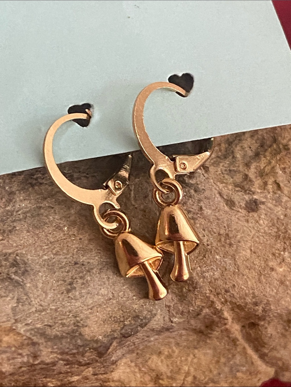 5/$10❤️❤️❤️NEW Mini Mushroom LeverBack Stud Earrings